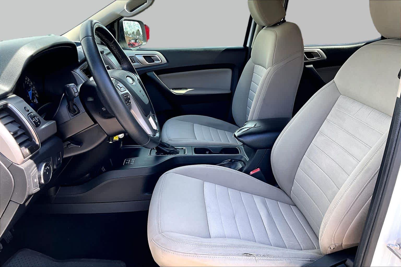 Used 2019 Oxford White Ford XLT image 10