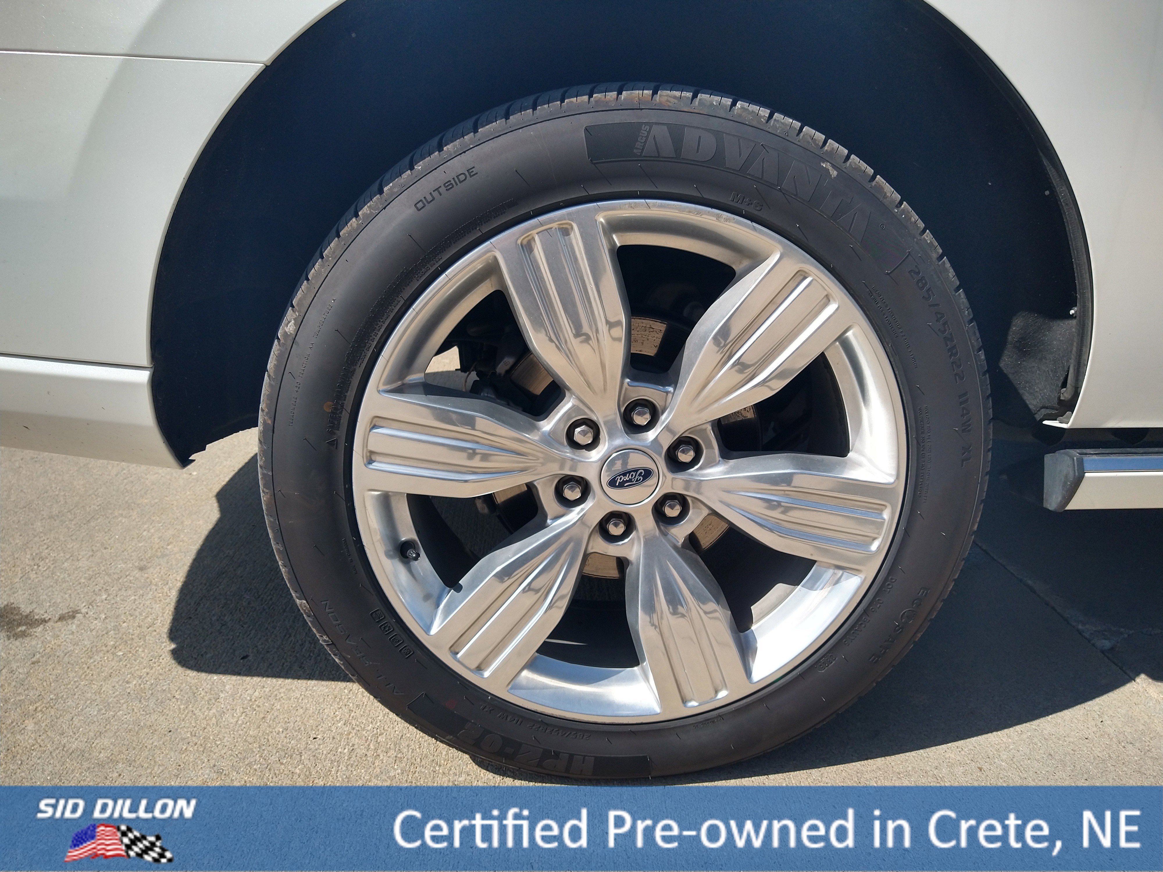 Certified Used 2023 Star White Metallic Tri-Coat Ford Platinum image 11