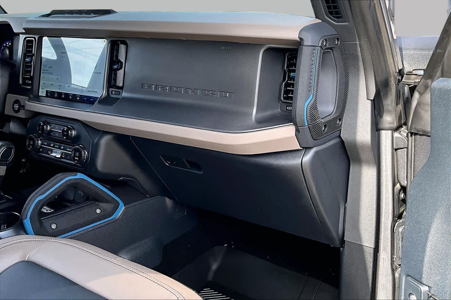 Used 2024 Carbonized Gray Metallic Ford Wildtrak image 17
