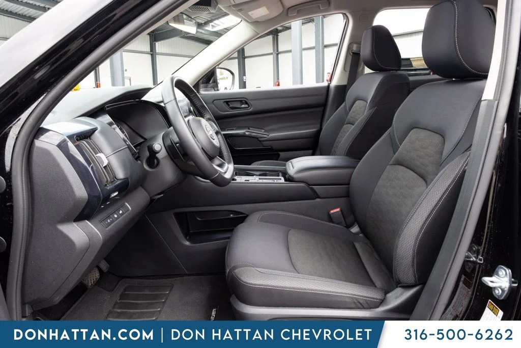 Used 2025 Black Nissan SV image 3