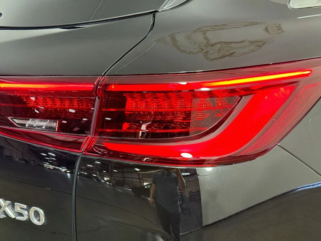 Certified Used 2023 Black INFINITI LUXE image 37