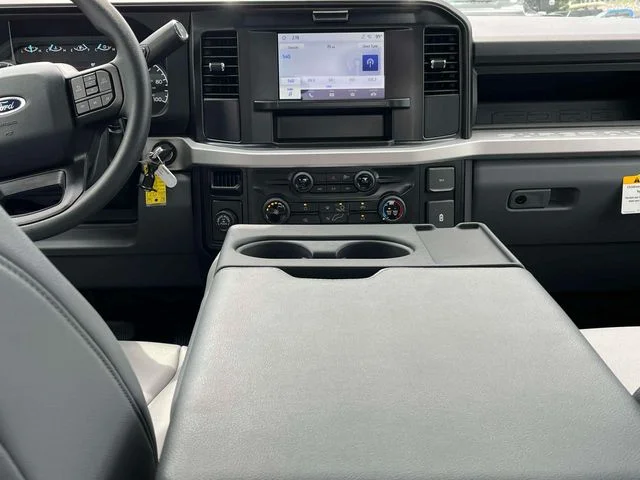 New 2026 Oxford White Ford F-250® XL image 18