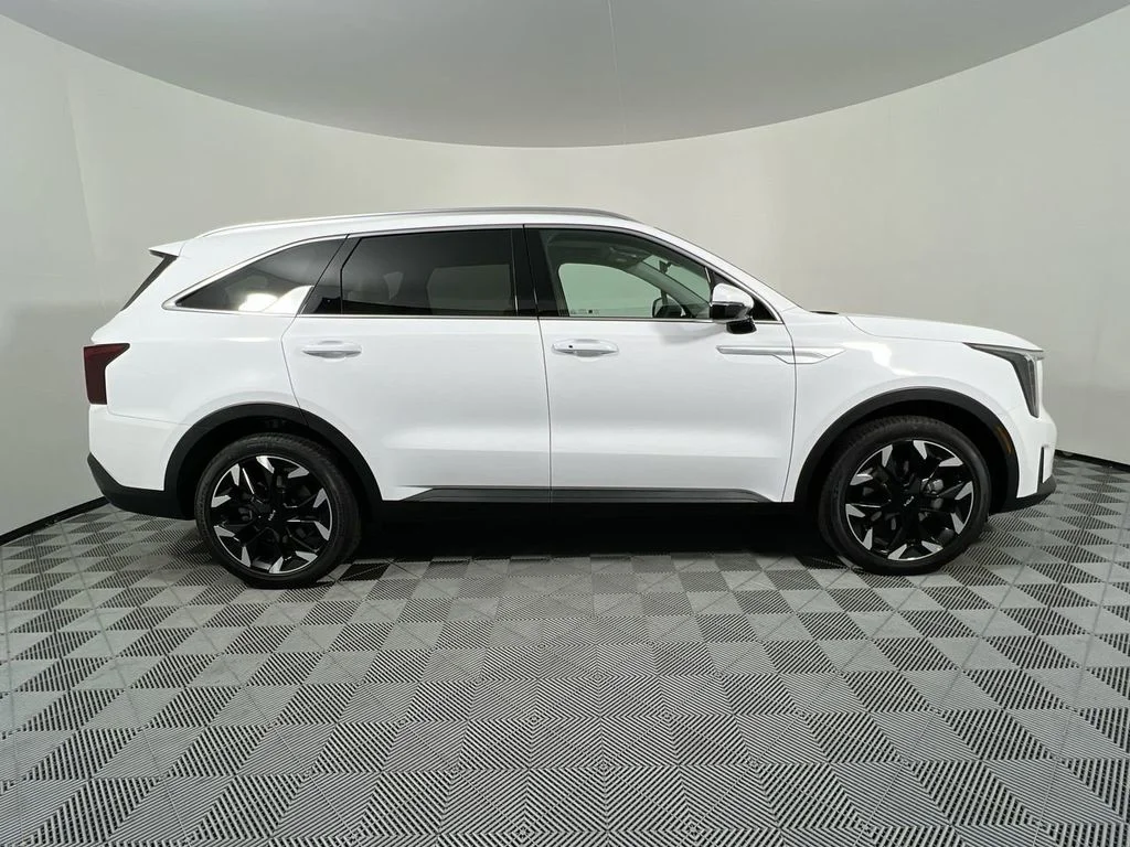 2026 Kia Sorento EX - Photo 2