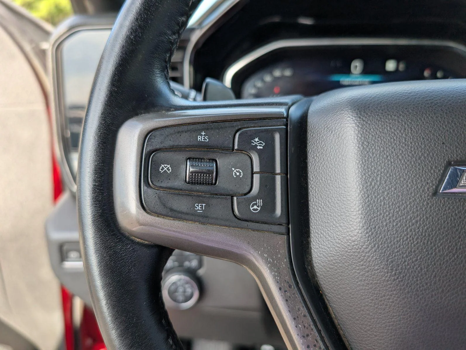 Used 2023 Red Hot Chevrolet ZR2 image 27