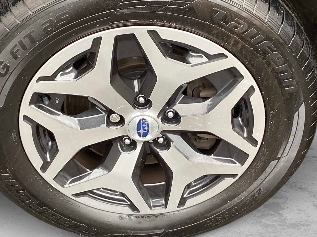Used 2022 Red Subaru Premium image 31
