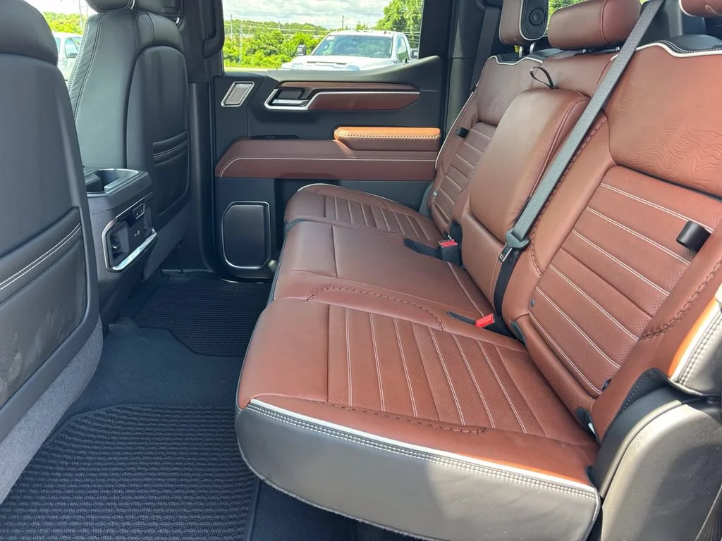 New 2026 Glacier White Tricoat GMC Denali Ultimate image 15