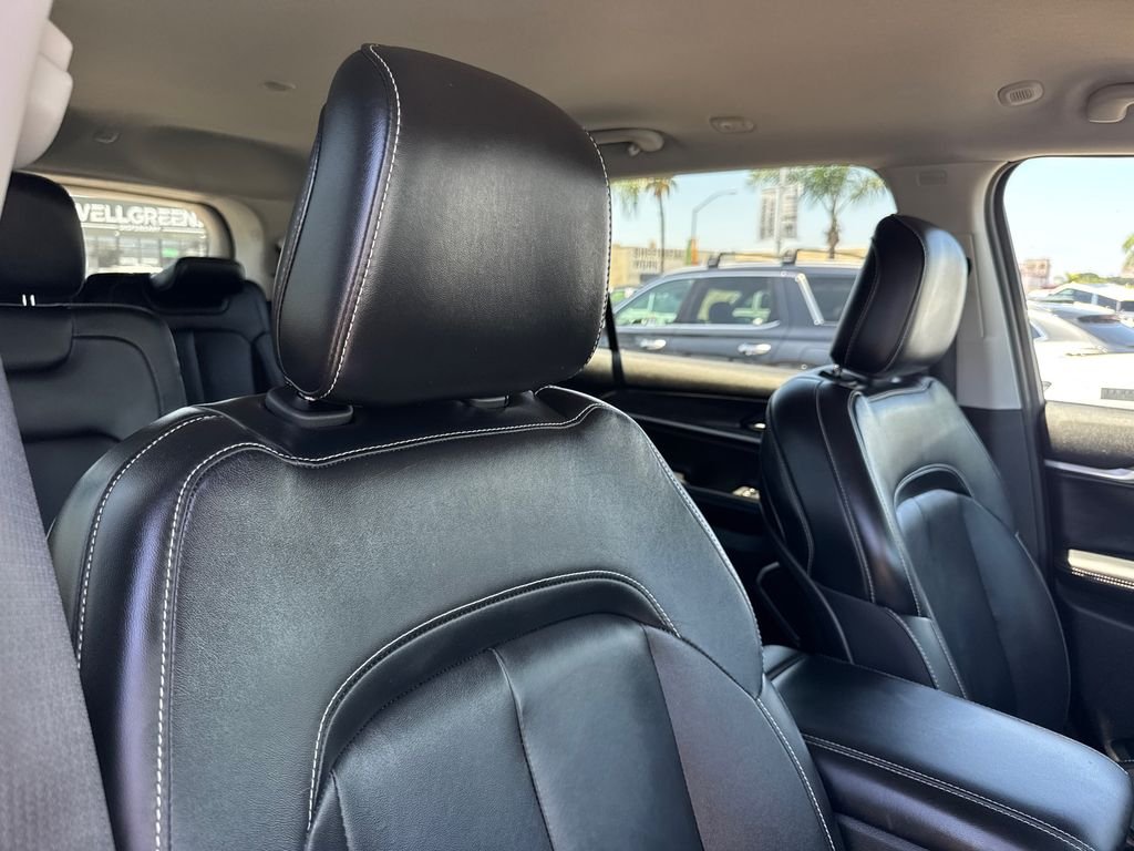 Used 2021 Silver Jeep Limited image 15