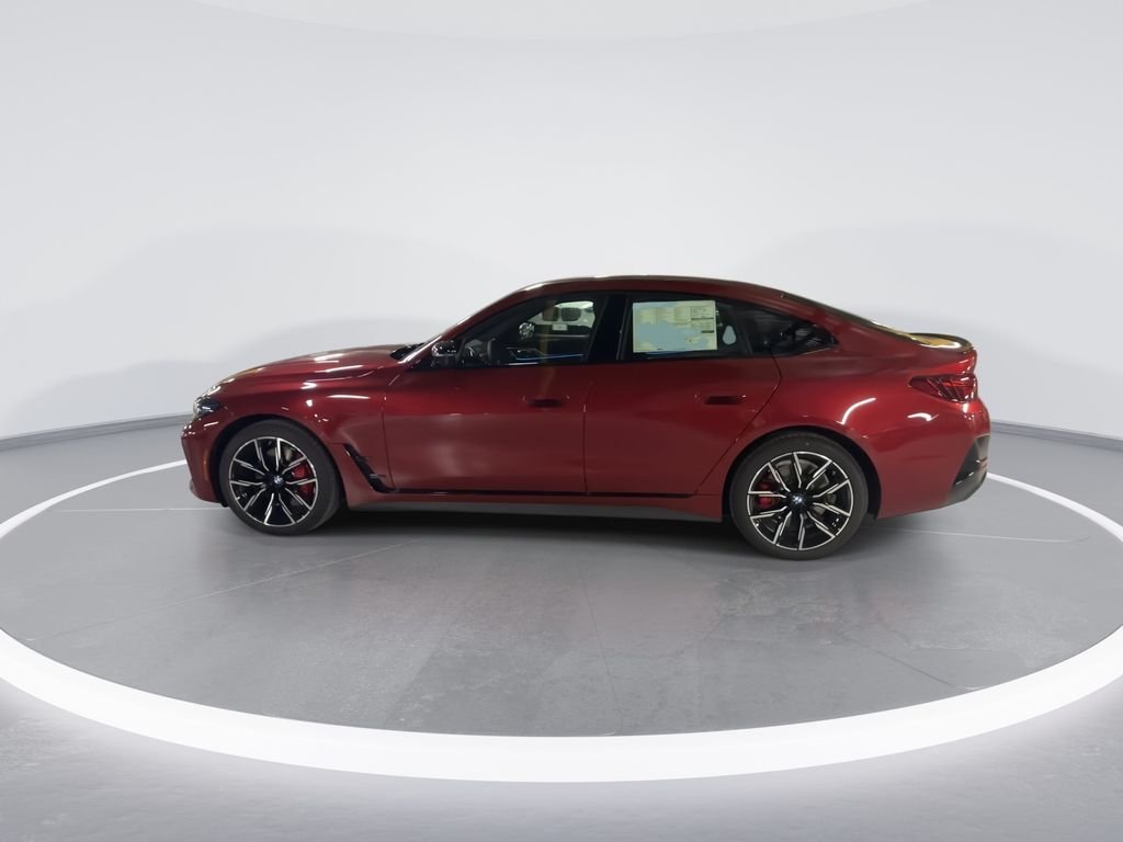 Used 2026 Red BMW xDrive40 image 5