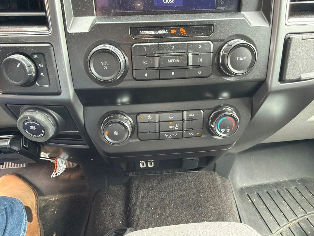 Used 2020  Ford XLT image 16