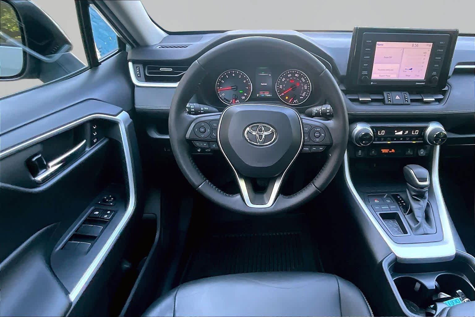 Used 2021 Lunar Rock Toyota XLE Premium image 6