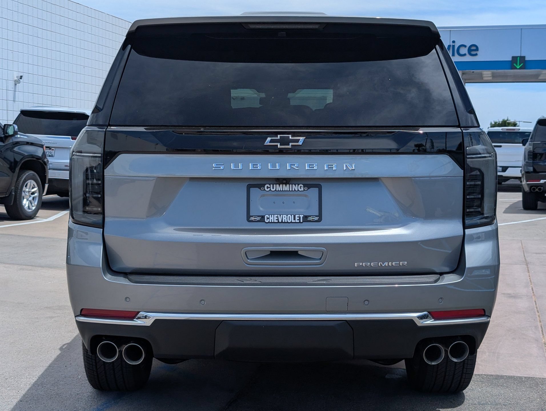 2026 Chevrolet Suburban Premier - Photo 9
