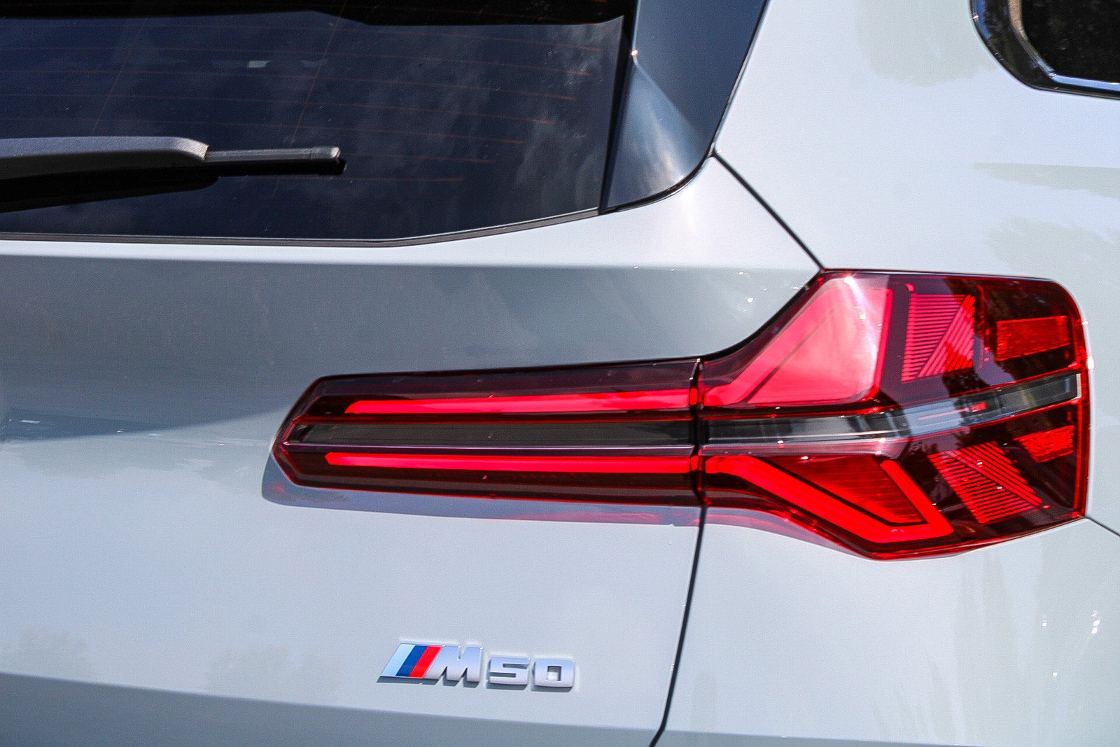 New 2026 Brooklyn Grey Metallic BMW M50 xDrive image 7