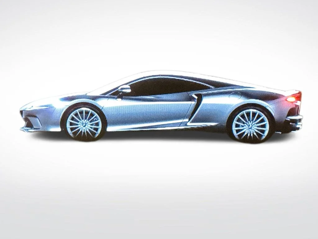 Used 2025 White McLaren TechLux image 11