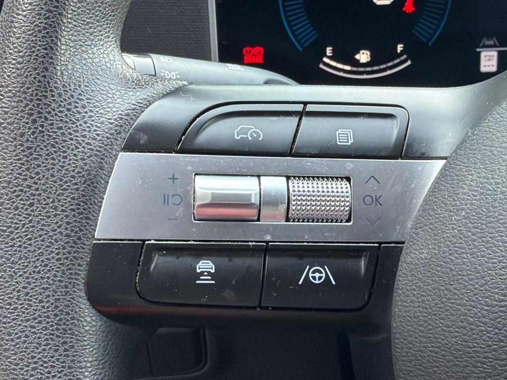 2025 Hyundai Tucson SE - Photo 24