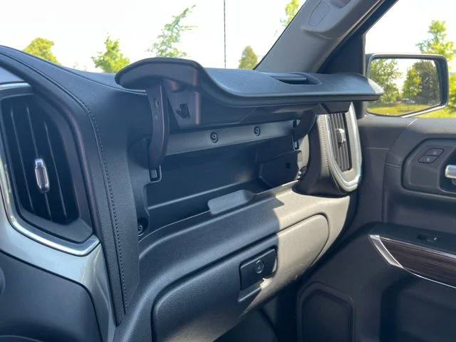 Used 2021 Blue Chevrolet RST image 33