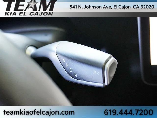 Used 2022  Tesla Long Range image 37