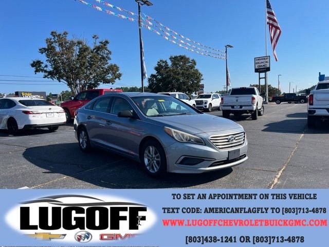 Used 2017 Gray Hyundai Base image 1