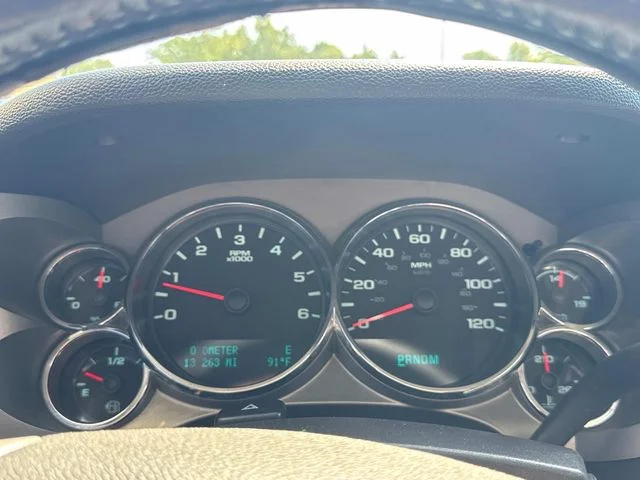 Used 2011 Black GMC SLE image 31