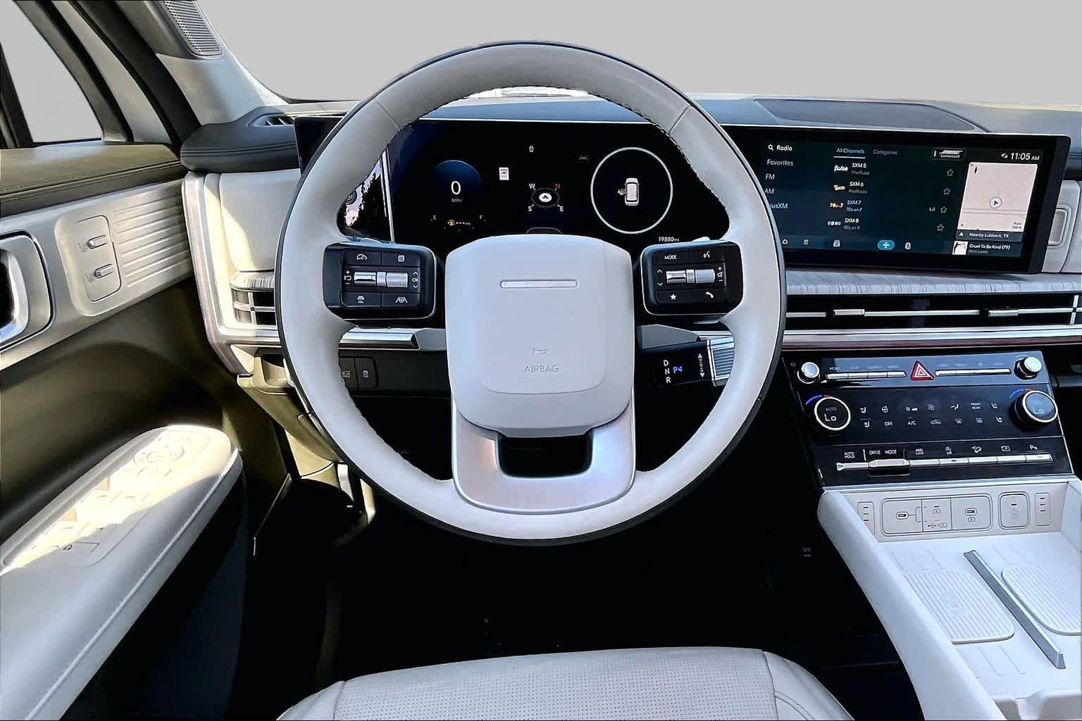 Used 2025 Serenity White Hyundai Calligraphy image 6
