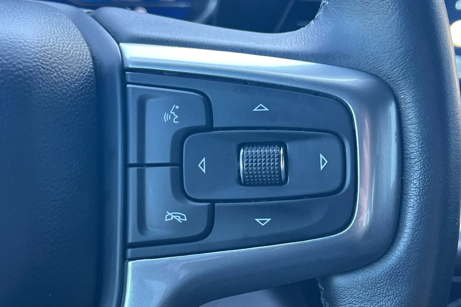Used 2022 Glacier Blue Metallic Chevrolet RST image 26