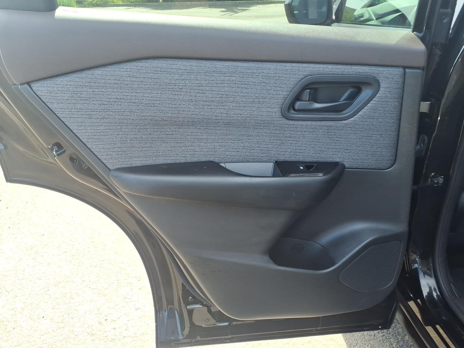Used 2023 Black Nissan S image 18