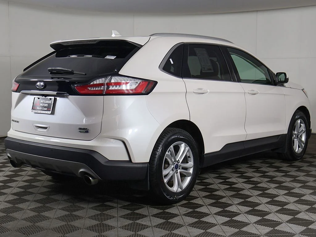 Used 2019 White Ford SEL image 9