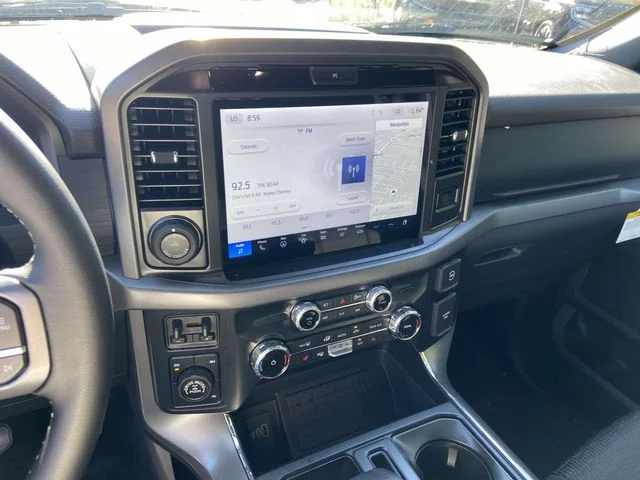 New 2025 Agate Black Metallic Ford XLT image 15