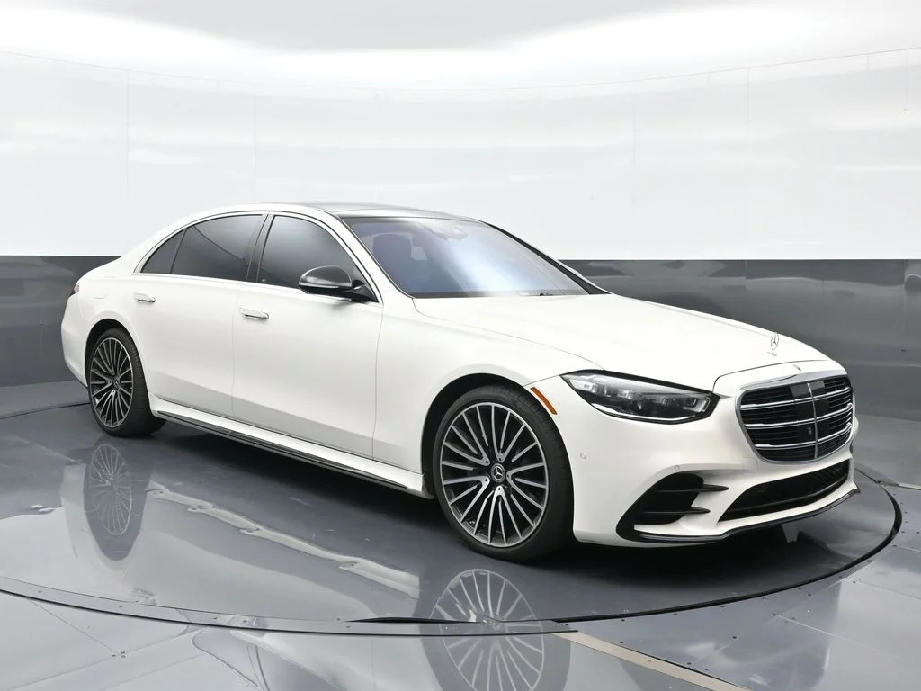 Used 2022  Mercedes-Benz S 500 image 4