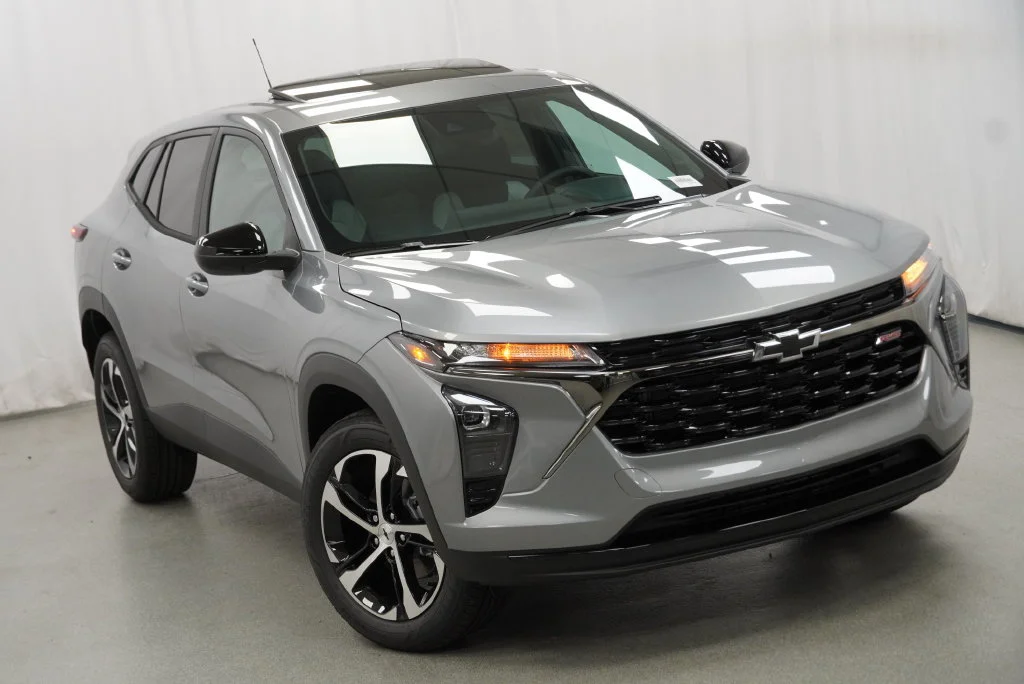 New 2026 Sterling Gray Metallic Chevrolet 1RS image 12