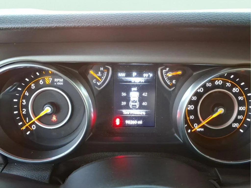 Used 2019 Black Jeep Unlimited Sport image 21