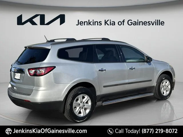 Used 2017 Silver Chevrolet LS image 7
