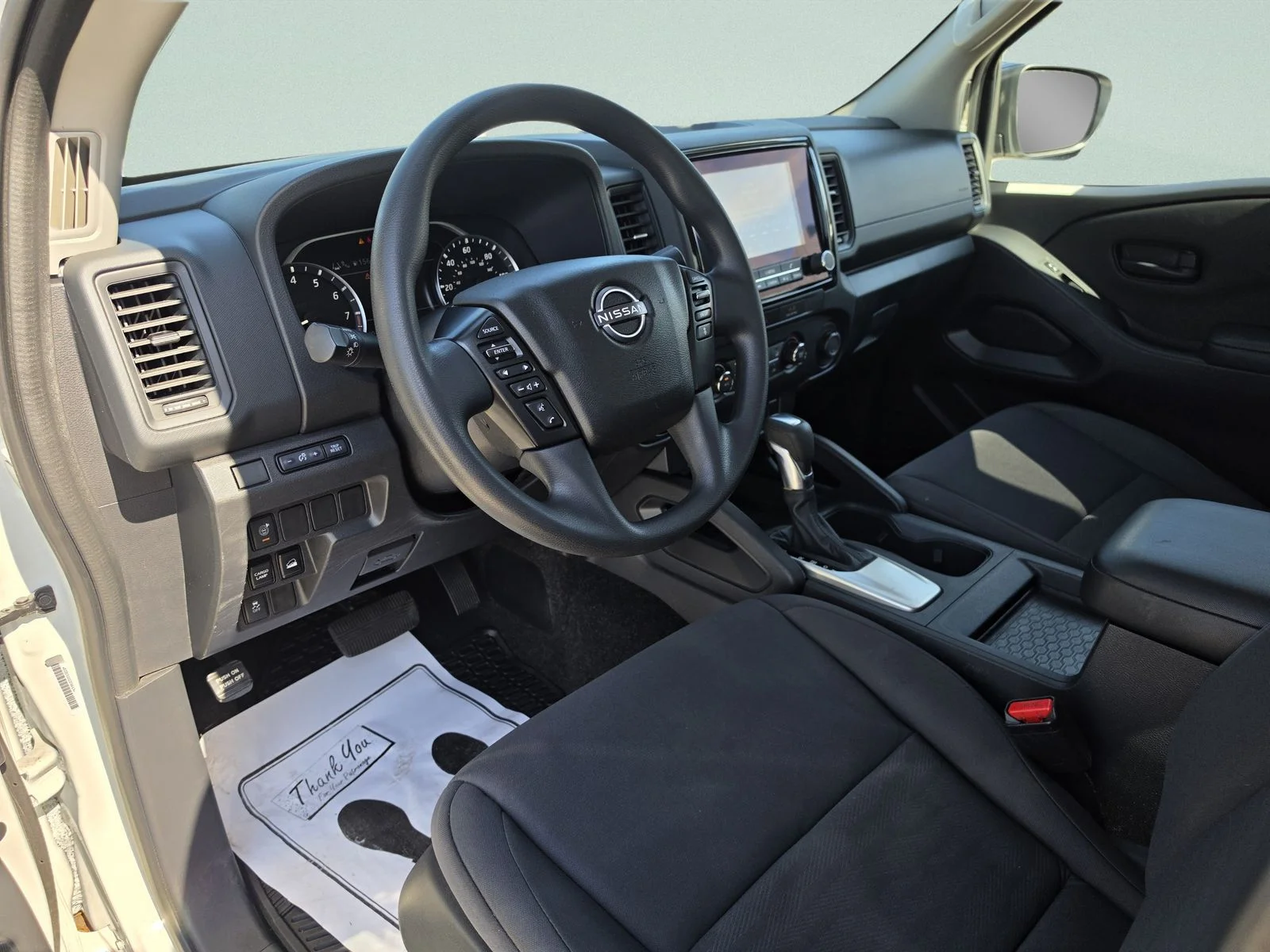Used 2022 White Nissan S image 18