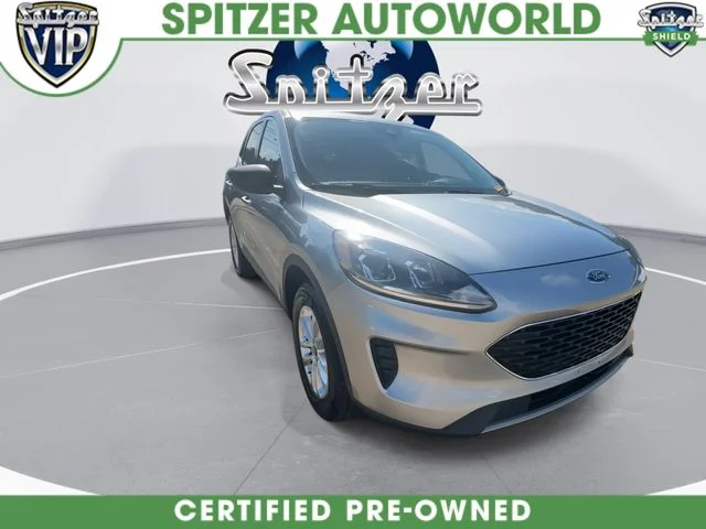 Used 2022 Silver Ford SE image 2
