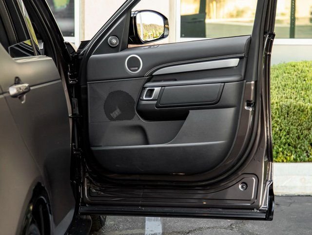 2026 Land Rover Discovery Tempest Edition - Photo 27