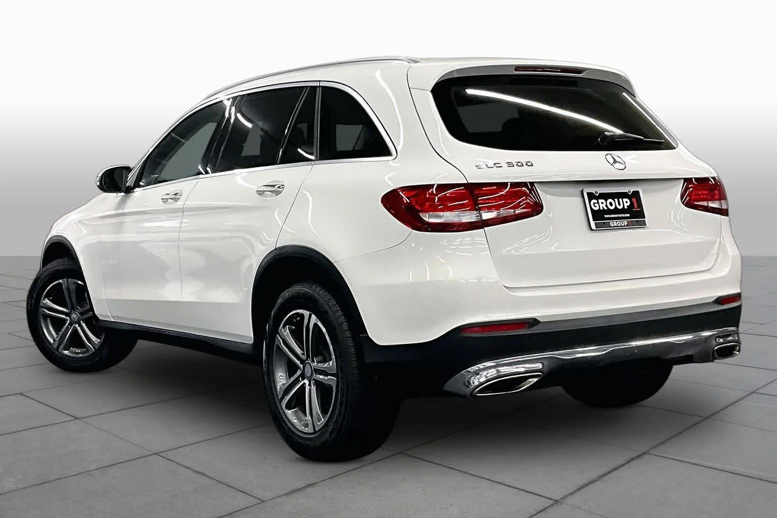 Used 2016 Polar White Mercedes-Benz GLC 300 image 11