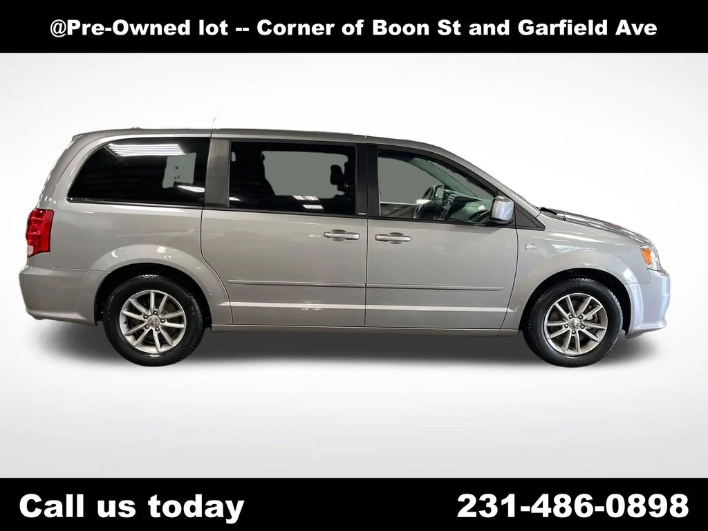 Used 2014 Silver Dodge SE 30th Anniversary image 6