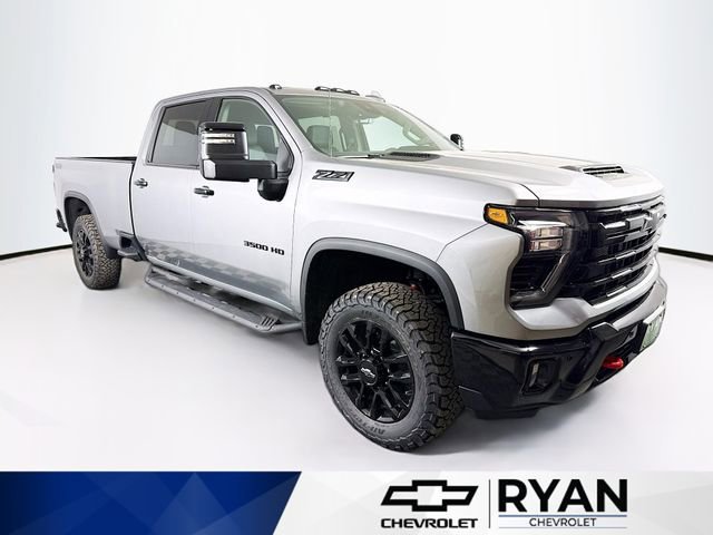 2026 Chevrolet Silverado HD LTZ 4WD Crew Cab Standard Box SRW's photo
