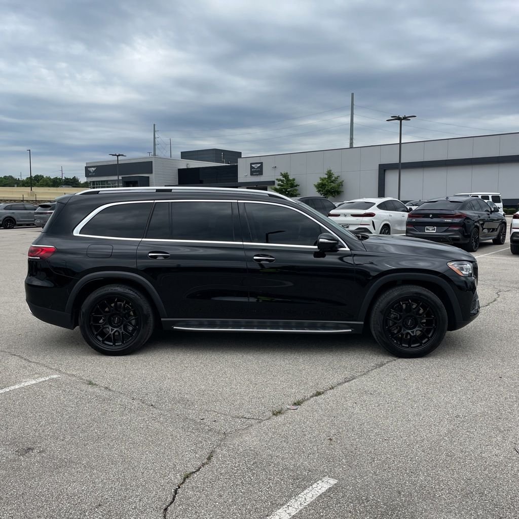 Used 2022 Black Mercedes-Benz GLS 450 image 10