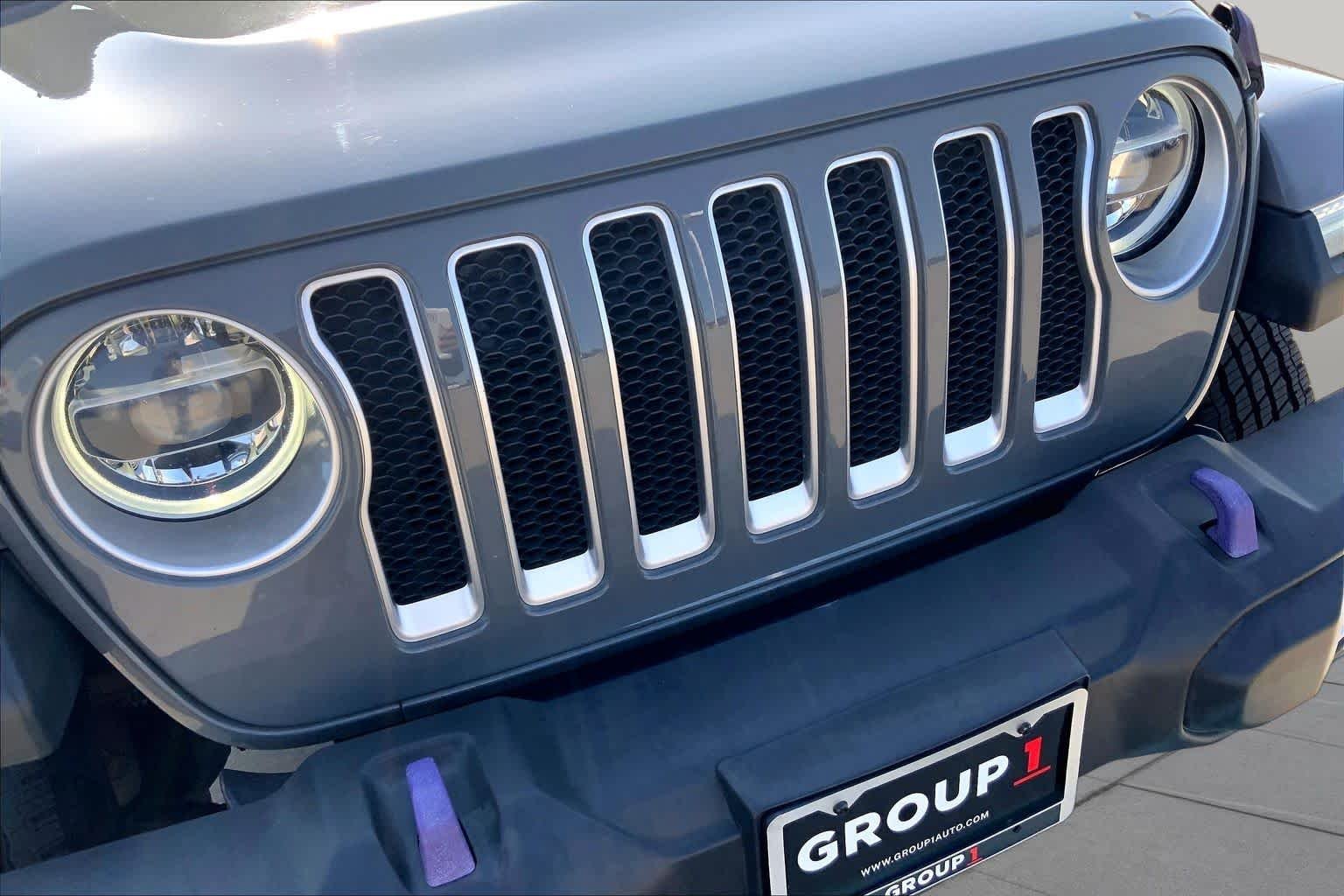 Used 2018 Sting-Gray Clearcoat Jeep Sahara image 29