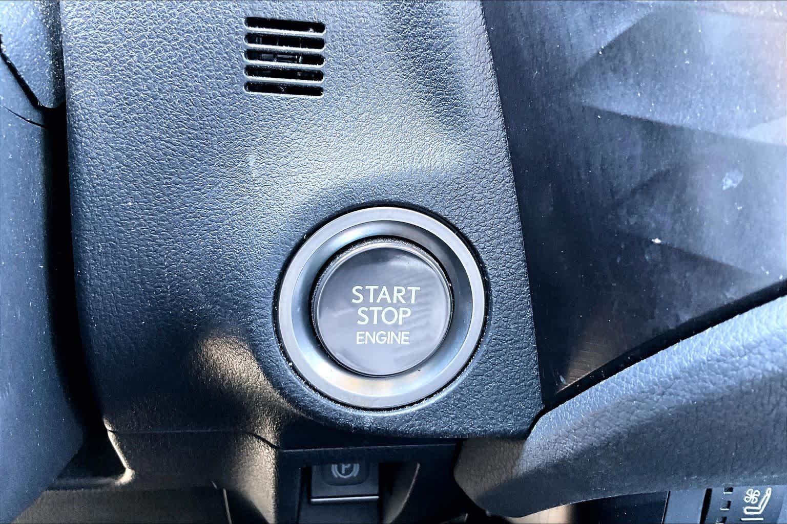 Used 2019 Silver Lining Metallic Lexus  image 33