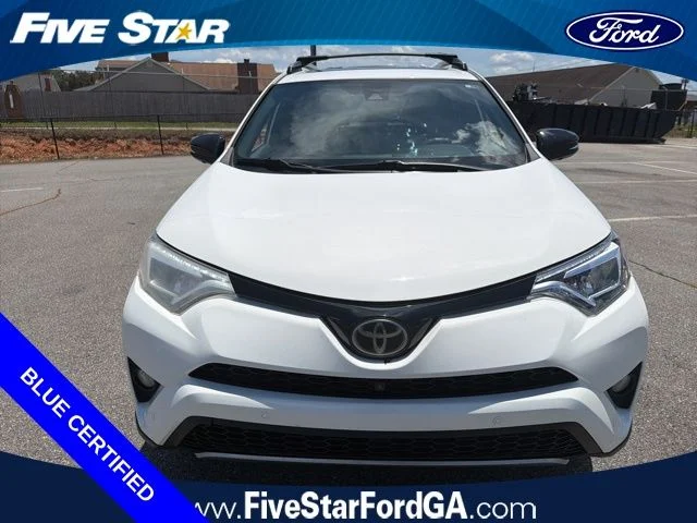 Used 2018 White Toyota SE image 7