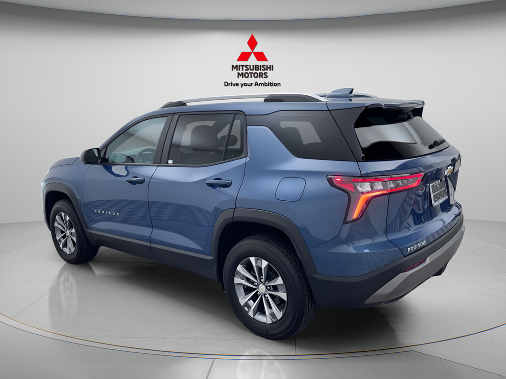 Used 2025 Lakeshore Blue Chevrolet LT image 6
