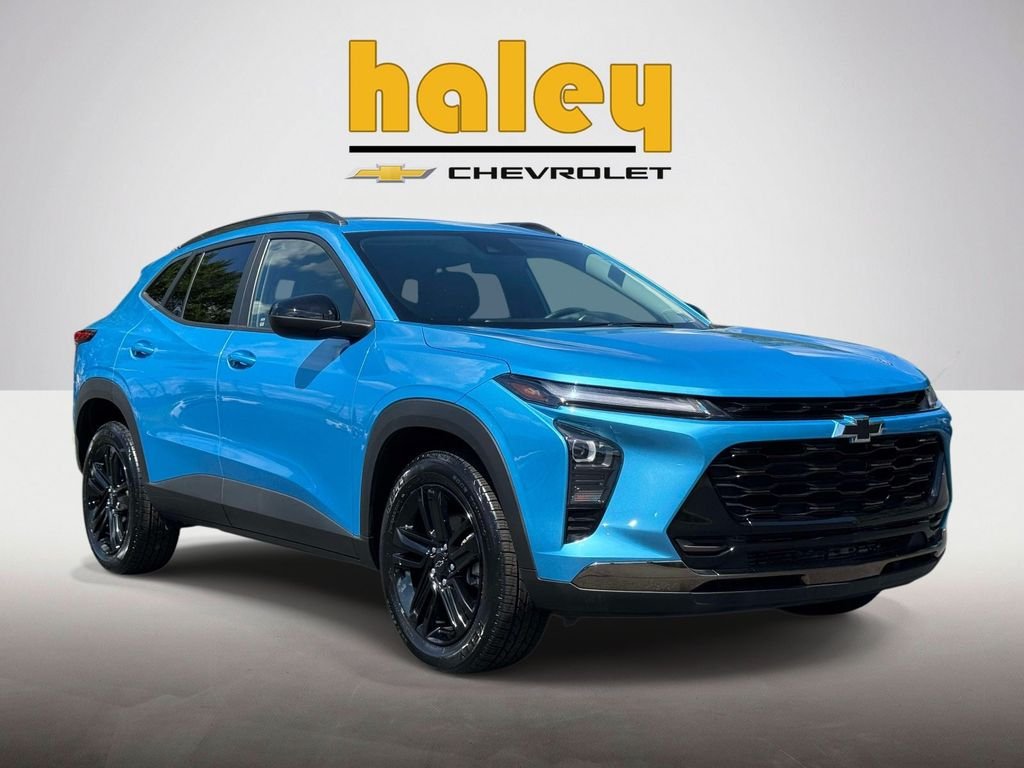 Used 2025 Blue Chevrolet ACTIV image 1