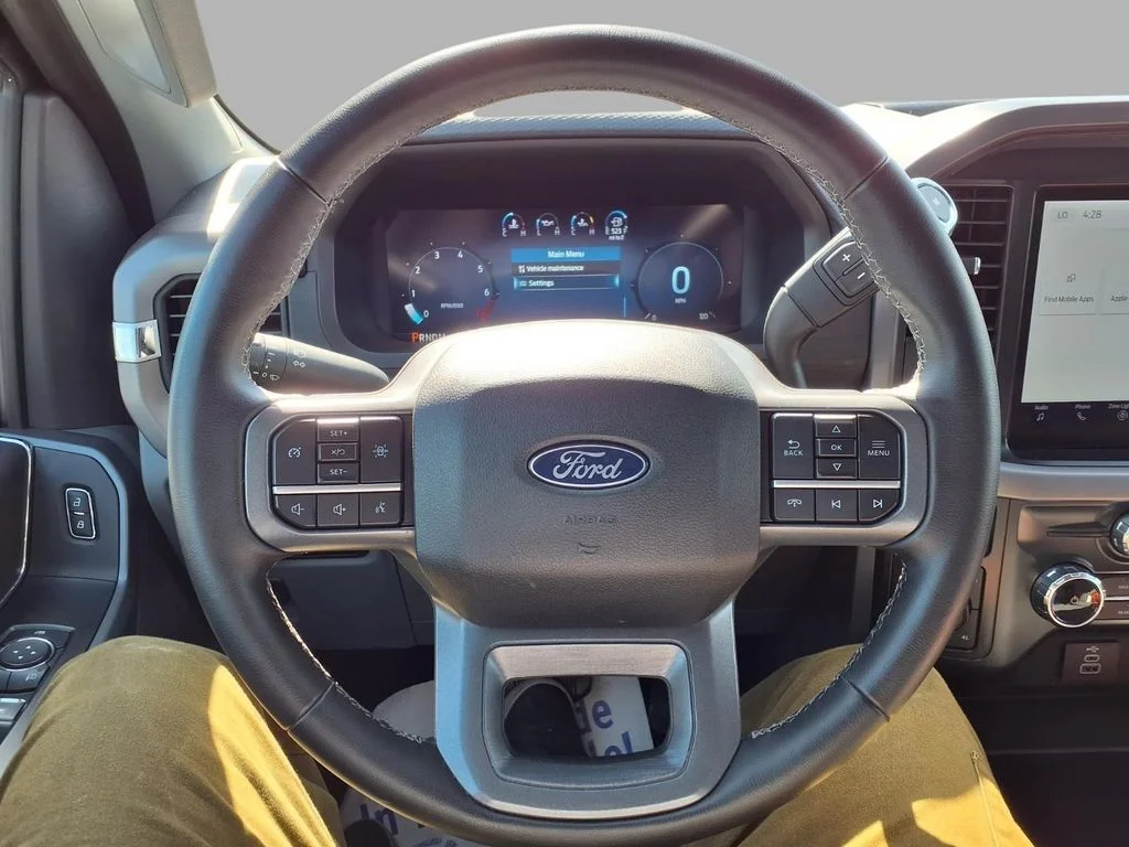 Used 2025 Black Ford XLT image 16