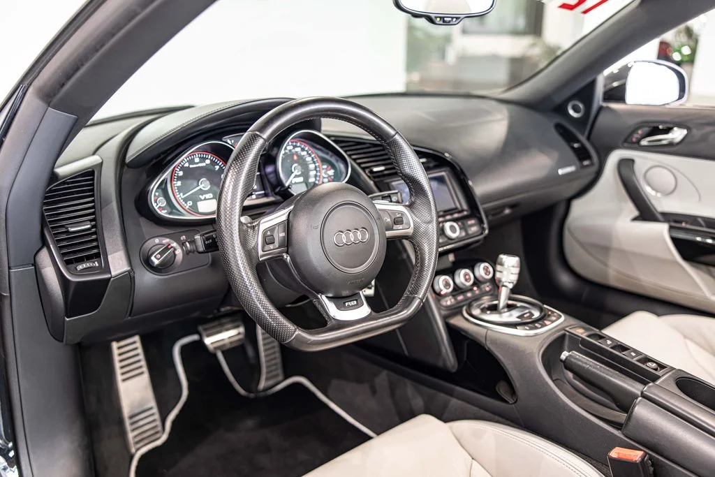 Used 2012 Blue Audi 5.2 image 19