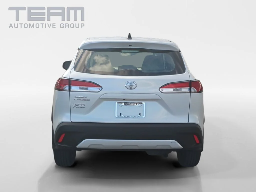 Used 2022 Beige Toyota L image 6