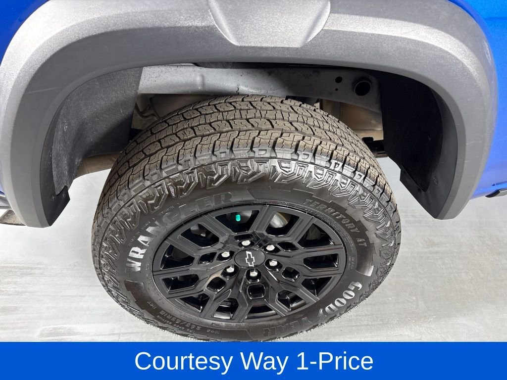 Used 2024 Blue Chevrolet Trail Boss image 13