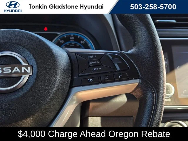 Used 2025 Glacier White Nissan S image 28