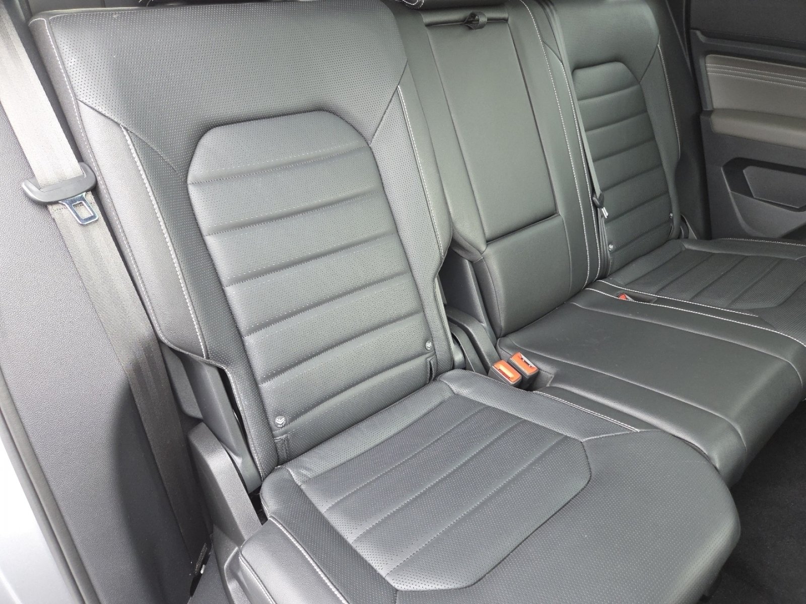 2022 Volkswagen Atlas Cross Sport SEL Premium R-Line - Photo 26