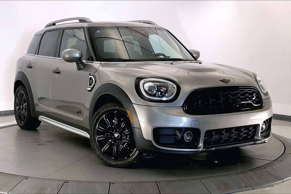 Used 2020 Melting Silver Metallic MINI Signature image 1